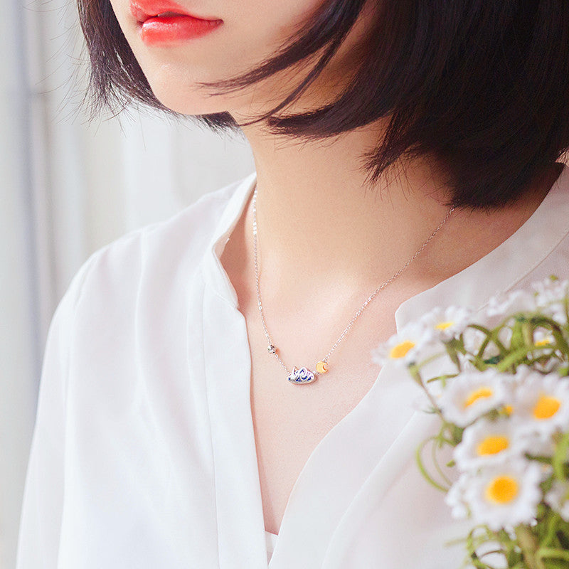 Golden Moon Clavicle Chain